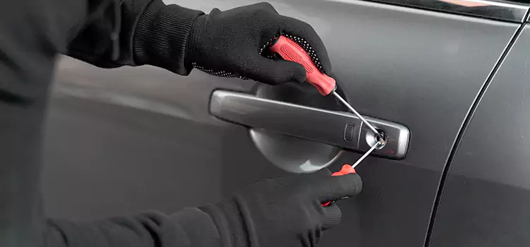 Locked Out of Car Help Chateauguay