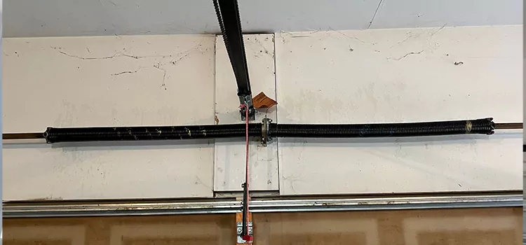 Garage Door Cable Repair Near Me in Chateauguay, QC
