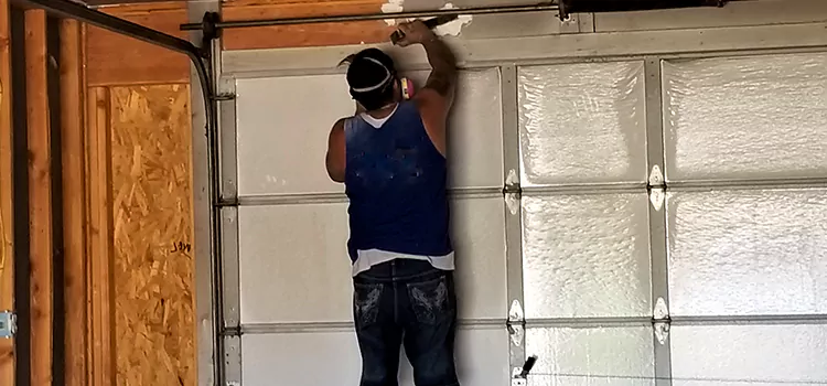 Specialized Garage Door Panel Solutions in Chateauguay, QC