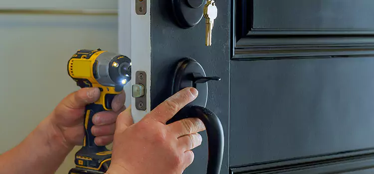 Commercial Door Lock Installation Chateauguay