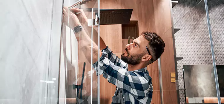 Replace Shower Doors with Frameless Chateauguay