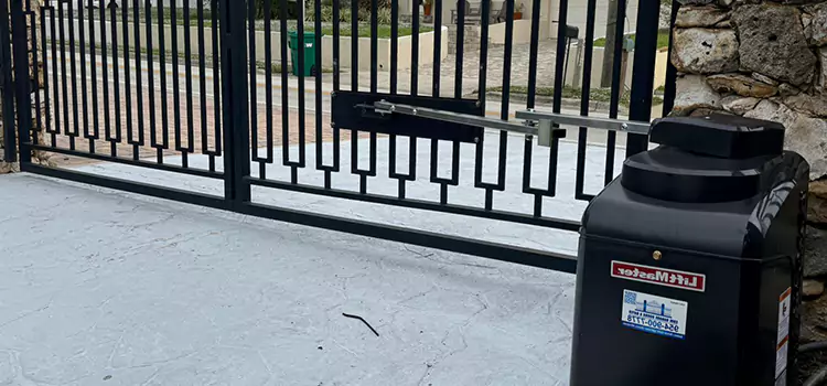 Seamless Installation and Support for Your New Gate in Chateauguay, QC