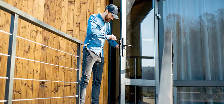 Patio Screen Door Installation Chateauguay