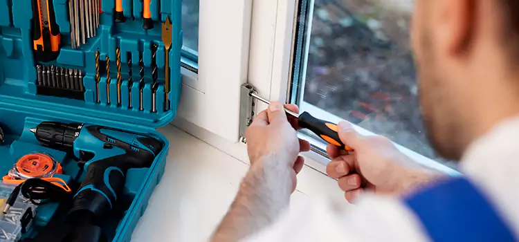 Sliding Glass Door Track Repair in Chateauguay, QC